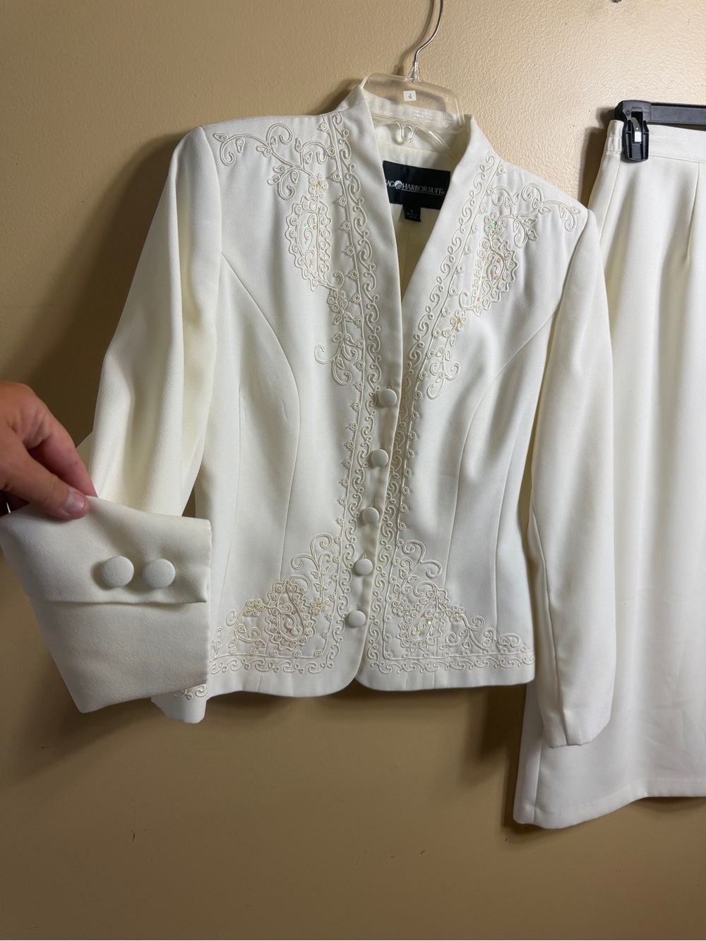 Vintage 90s Sag Harbor Off White Embroidered Skirt Suit Set Size 8 - Picture 5 of 9